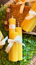 Load image into Gallery viewer, ✨HONEY GLOW ✨CANDLES✨