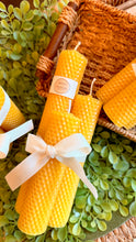 Load image into Gallery viewer, ✨HONEY GLOW ✨CANDLES✨