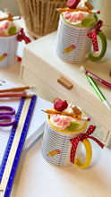 Load image into Gallery viewer, 📚✏️BACK TO SCHOOL 📚✏️CANDLE🌟
