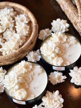 Load image into Gallery viewer, 🌟WHITE FLOWERS 🌟
