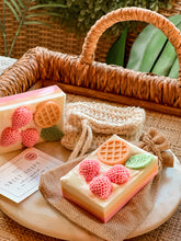 Load image into Gallery viewer, 🍓STRAWBERRY AND WAFFLE 🍓
