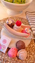 Load image into Gallery viewer, 🌟BANANA SPLIT 🌟Candle🌟
