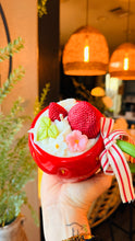 Load image into Gallery viewer, ✨STRAWBERRY ✨candle
