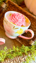 Load image into Gallery viewer, ✨FRESH CUT ROUSES✨SPECIAL SEASON ✨
