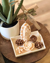 Load image into Gallery viewer, 🤎VIRGEN DE GUADALUPE 🤎 Candle &amp; Wax Melts
